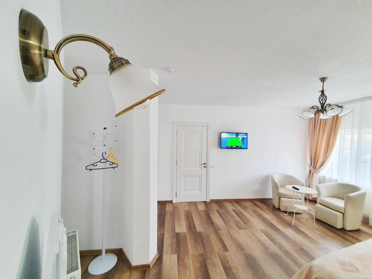 Hotel Tourist B&C Curtea de Argeş Exteriér fotografie