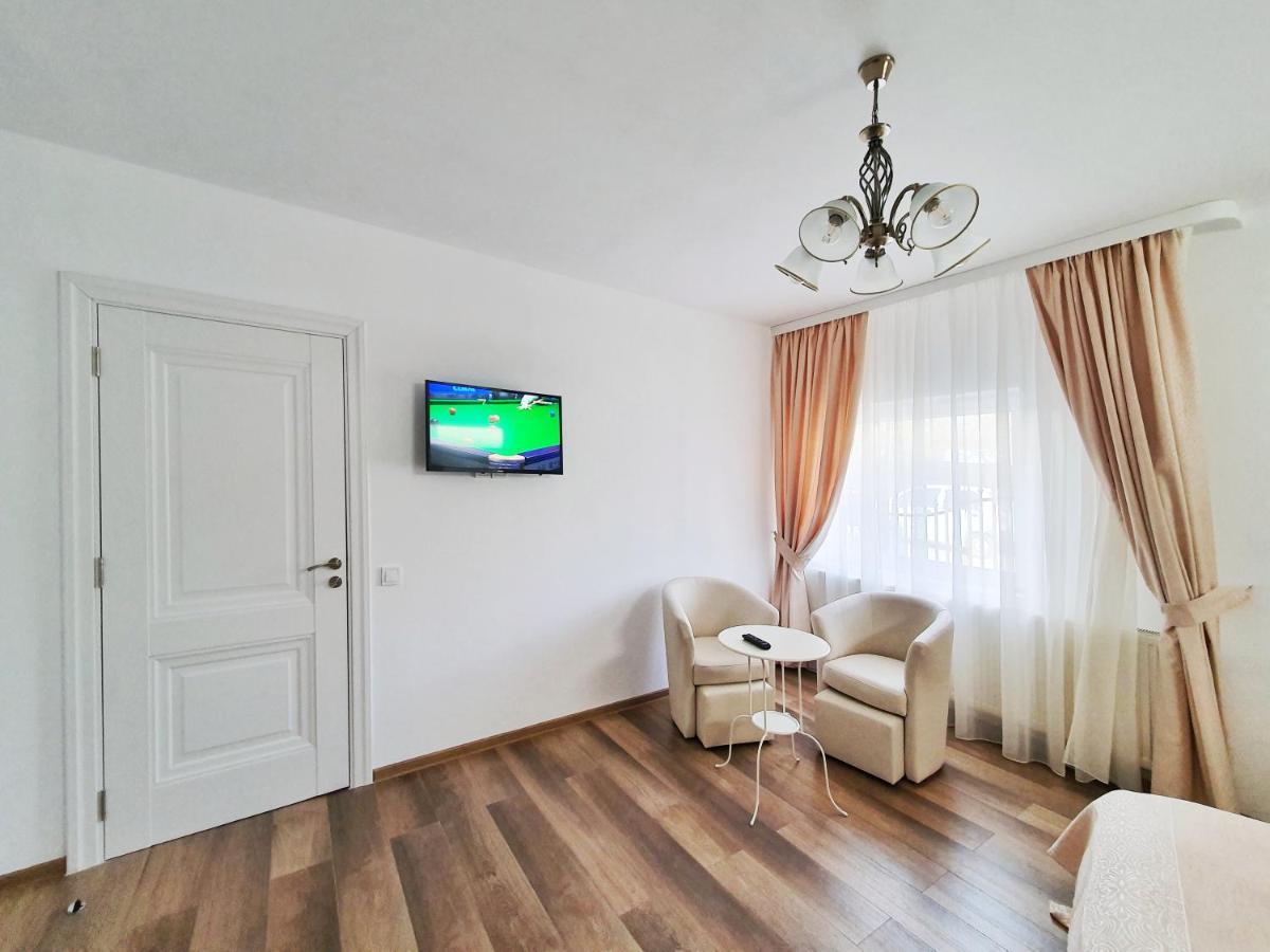 Hotel Tourist B&C Curtea de Argeş Exteriér fotografie